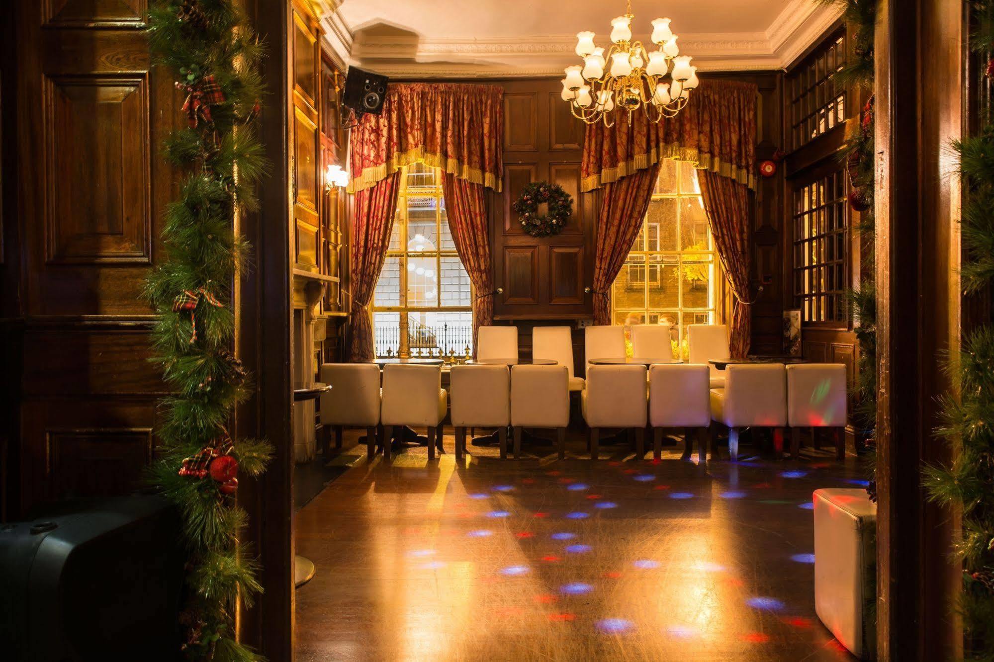 Russell Court Hotel Dublin Exterior foto